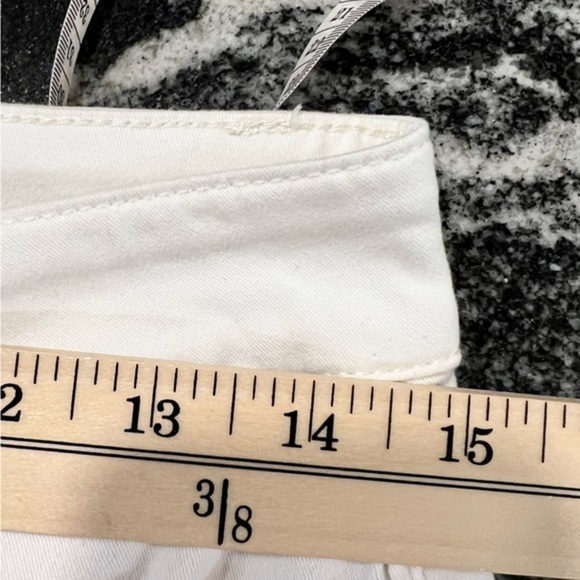 White House Black Market Winter White Skinny Jeans with Sparkly Embroidery - Picture 5 of 13